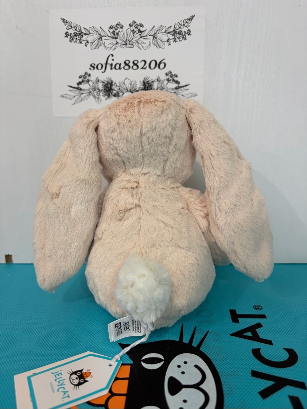 Jellycat Bashful Bunny Junior Soft Toy China-only edition - Picture 3 of 10